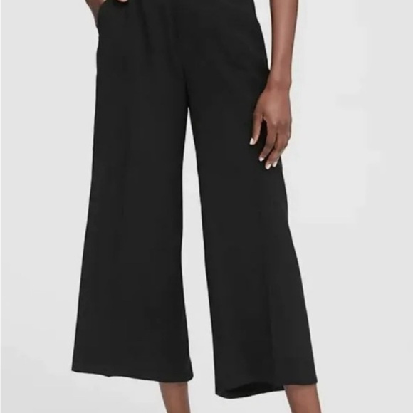 Banana Republic | Black High Rise Cropped Stretch Wide-Leg Pants | Sz 8 - Picture 1 of 10